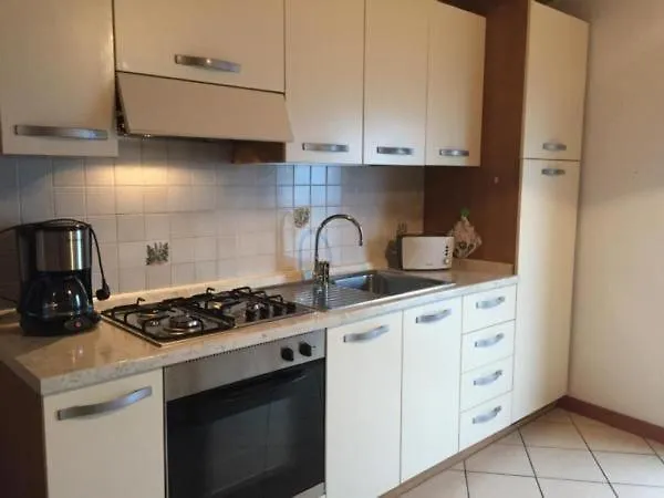 Wohnung Nr, 3 Im Casa Margherita, Mit Terrasse, Garten Und Seeblick Sommavilla Apartman
