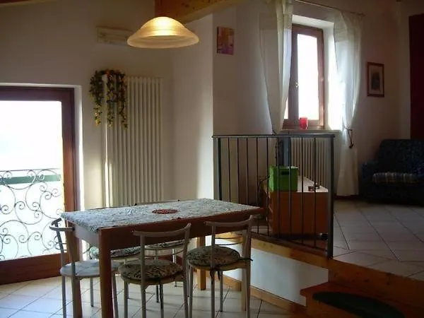 Wohnung Nr, 3 Im Casa Margherita, Mit Terrasse, Garten Und Seeblick Sommavilla 0*,  Olaszország